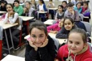 Boz&uuml;y&uuml;k'te serbest kıyafet uygulaması başladı