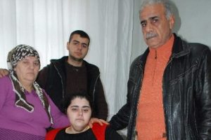 Obezite hastası Sevda 25 yıldır y&uuml;r&uuml;meye hasret
