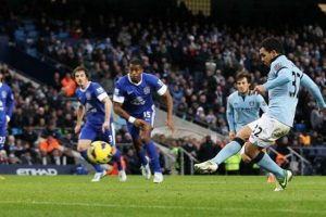 Alex Ferguson City'nin penaltılarını sorguluyor
