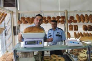 Bursa'da ekmek denetiminde &uuml;rk&uuml;ten tablo