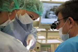 ''Taklit implant'' &ccedil;ene kemiğine zarar veriyor