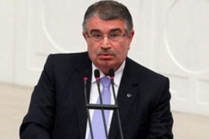 O da Muhteşem Y&uuml;zyıl polemiğine dahil oldu
