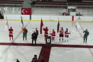 Kadınlar Buz Hokeyi D&uuml;nya Şampiyonası Elemeleri Başladı