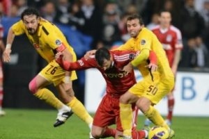 Eskişehirspor İstanbul'a kafa tutuyor!