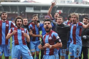 1461 Trabzon cephesinde b&uuml;y&uuml;k sevin&ccedil;
