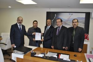 İneg&ouml;l 2. etap TOKİ konutlarının arsa tapusu teslim edildi