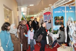 Engelli meclisi engelsiz yaşam fuarını ziyaret etti