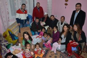 9 kişilik aileye yadım yağıyor