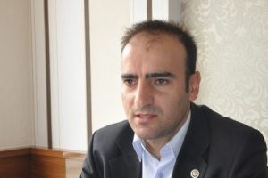 "Baş &ouml;rt&uuml;l&uuml; kadınlara h&uuml;rriyet istiyoruz"