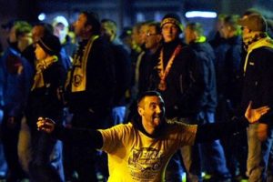 Dynamo Dresden'e kupadan men cezası!