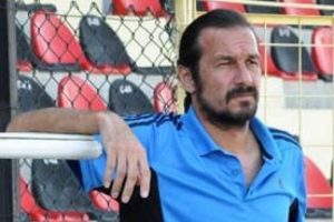 Turgutluspor ge&ccedil;en sezonu mumla arıyor
