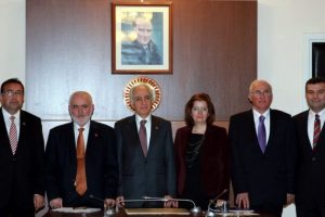 Kamu denet&ccedil;ileri yemin etti