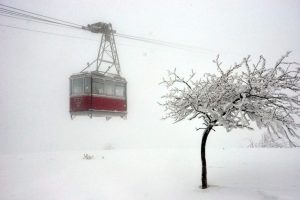 Teleferiğin kapatılması esnafa ve turizmcilere darbe vurdu