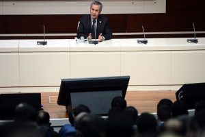 Siyaset Akademisi'nin ilk dersini verdi