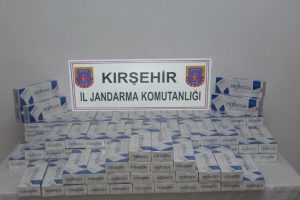 Jandarmadan ka&ccedil;ak sigara operasyonu