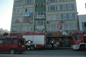 Sigara izmariti binayı yakıyordu