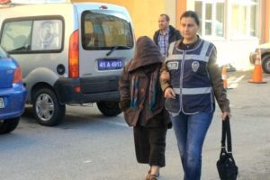 66'lık nine uyuşturucu ticaretinden yakalandı