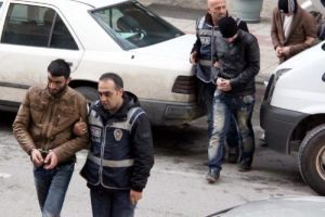 Piyasa sahte para s&uuml;rmek i&ccedil;in bakın ne yaptılar?
