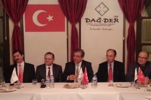 "Sivil toplum kuruluşları proje odaklı &ccedil;alışmalı"