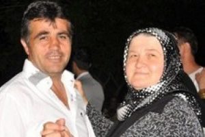 Kiralık katil tutup kocasını ve ortağını &ouml;ld&uuml;rtt&uuml;