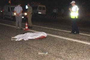 Yolun karşısına ge&ccedil;mek isterken &ouml;ld&uuml;