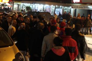 Otopark g&ouml;revlisiyle vatandaş birbirine girdi