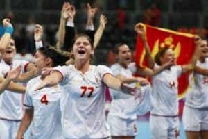 Hentbolde zafer Karadağ'ın oldu