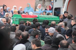 Soba kurbanlarının cenazesinde imamdan uyarı