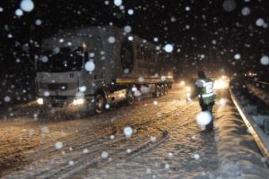 Sivas'ta 206 köy yolu kardan kapandı