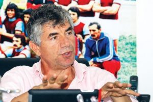 Trabzonspor Giray Bulak'ı ikna etmeye &ccedil;alışıyor