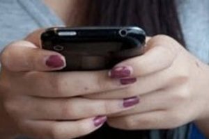 Cep telefonları tecav&uuml;z&uuml; &ouml;nl&uuml;yor mu?