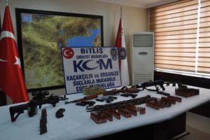 Silah kacak&ccedil;ılarına b&uuml;y&uuml;k darbe