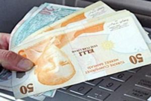 Kamuda maaşlar &ouml;zel sekt&ouml;r&uuml;n iki katı