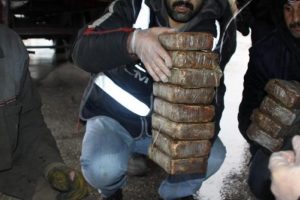 Kıyametten &ouml;nce Şirince'de eroin alemi!