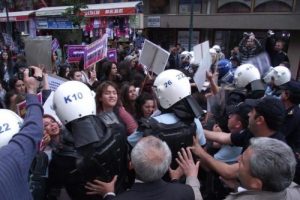 K&uuml;rtaj y&uuml;r&uuml;y&uuml;ş&uuml;ne katılan 55 kişiye 3 yıla kadar hapis istemi