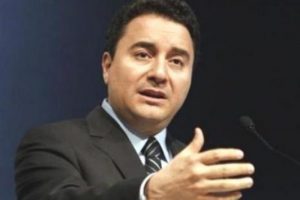 Babacan'dan 'kuvvetler ayrılığı' yorumu