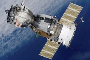 Soyuz uzay aracı UUİ'ye kenetlendi