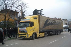 İHH'dan Suriye'ye yardım eli