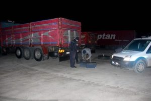 Pompalı t&uuml;fekle vurulan gen&ccedil; ağır yaralandı