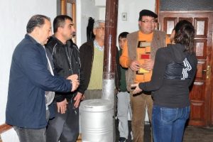 Mangal i&ccedil;in &ccedil;ıktılar, dağda mahsur kaldılar