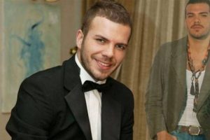 'Oğlum b&uuml;y&uuml;m&uuml;yor ben onunla b&uuml;y&uuml;yorum'