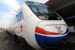 15 ile hızlı tren geliyor