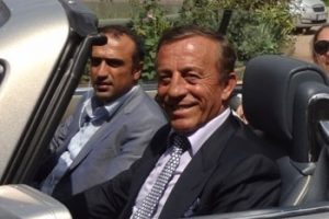 Maslak'ta ata binen Ali Ağaoğlu sahile indi