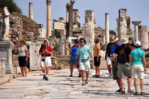 ''Turizm geliri rekor kıracak"