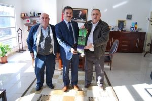 Bursasporlulardan Yılmaz'a teşekk&uuml;r ziyareti