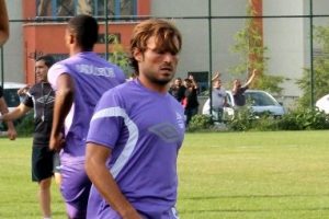 Orduspor  Onur Tuncer'den kul&uuml;p bulmasını istedi