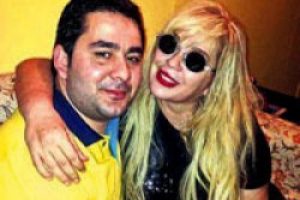 Zerrin &Ouml;zer umduğunu Azerilerde buldu