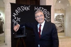 Deniz Baykal Mardin'de kilise ve cami ziyaret etti