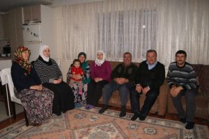 Esad'ın zulm&uuml;nden İneg&ouml;l'e ka&ccedil;tılar