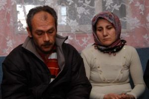 Oğlunun organlarını bağışlayan &ccedil;ifte duygusal ziyaret